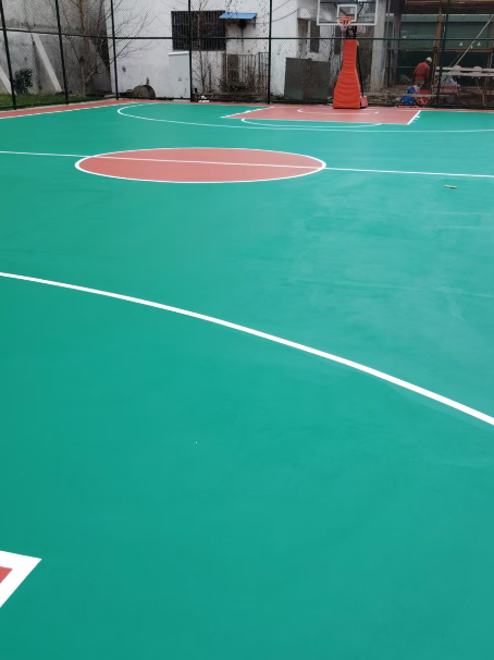 硚口 球场长期使用易出现地面开裂